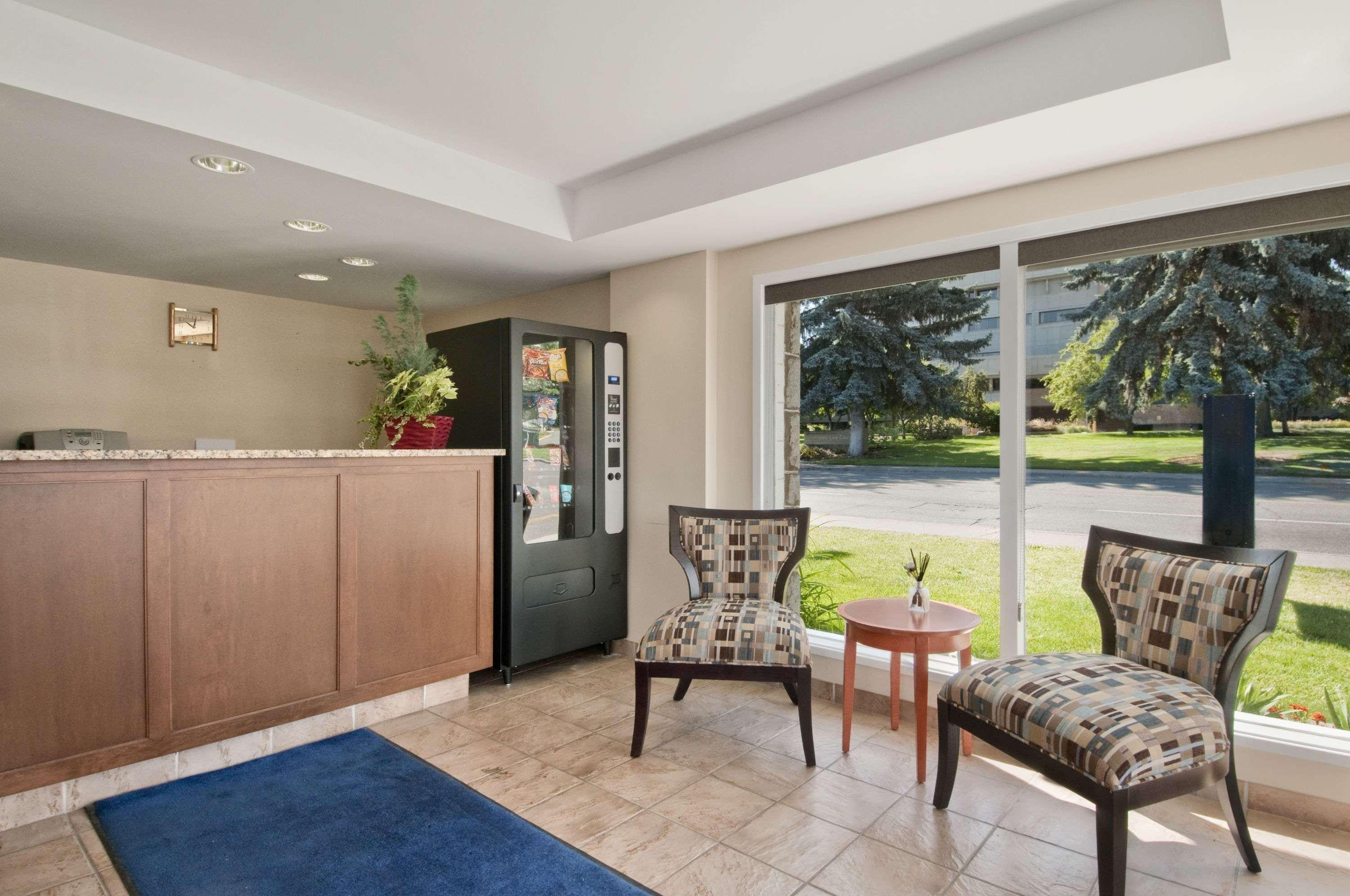 Travelodge by Wyndham Kamloops Eksteriør billede