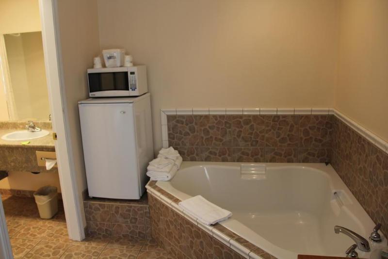 Travelodge by Wyndham Kamloops Eksteriør billede